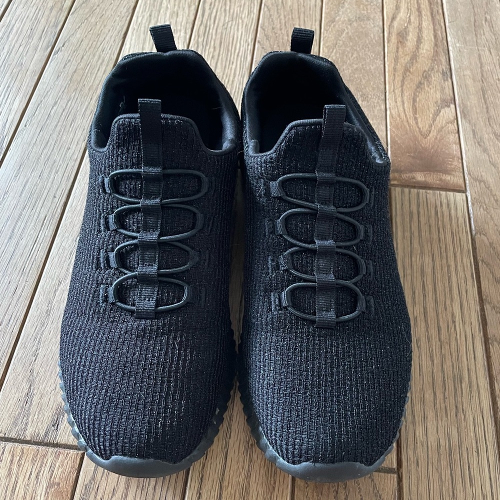 Black Sketchers Slip Ons